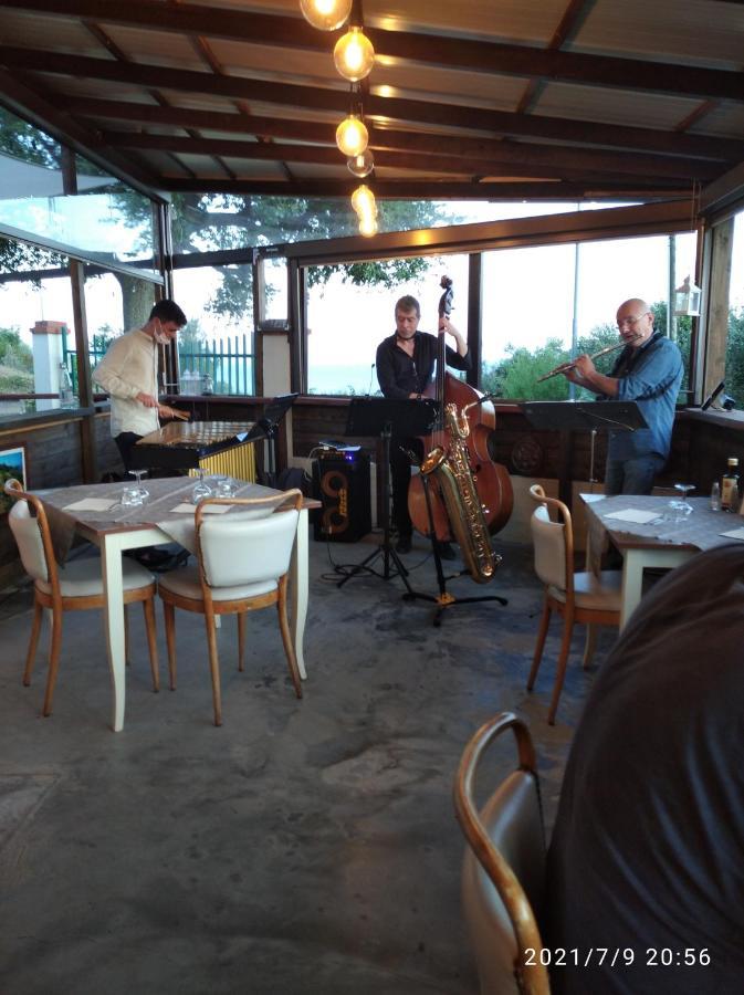 La Quercia Agriturismo 因佩里亚 外观 照片